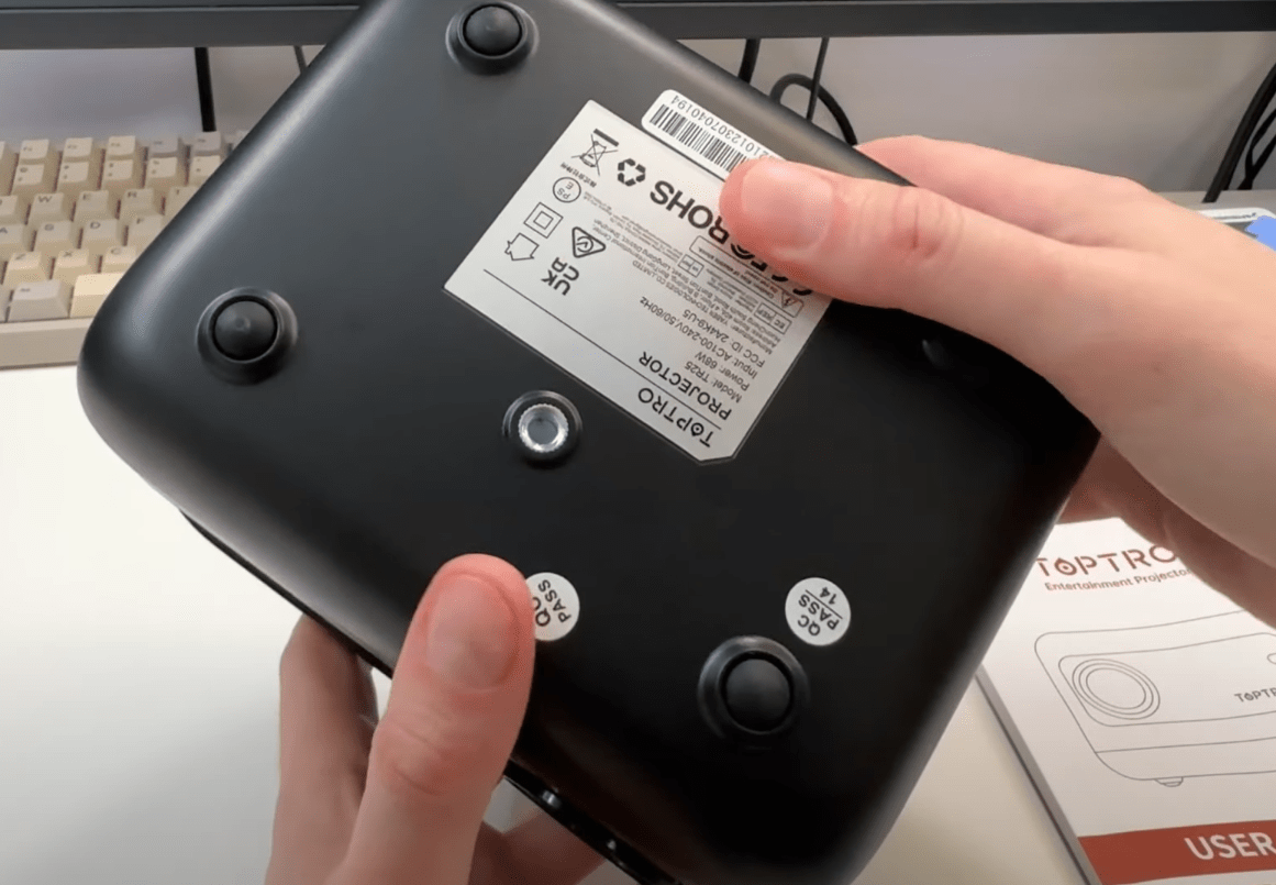 TOPTRO TR25 HDR Projector