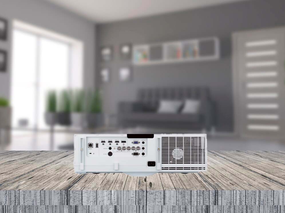 NEC PA622U LCD PRojector