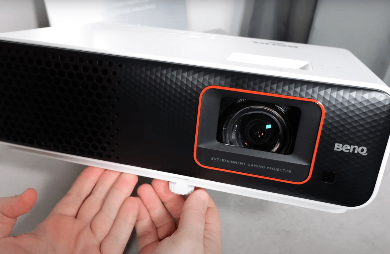 BenQ TH690ST Smart Projector