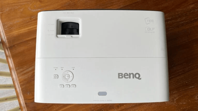Benq TK860i or Benq TK850i