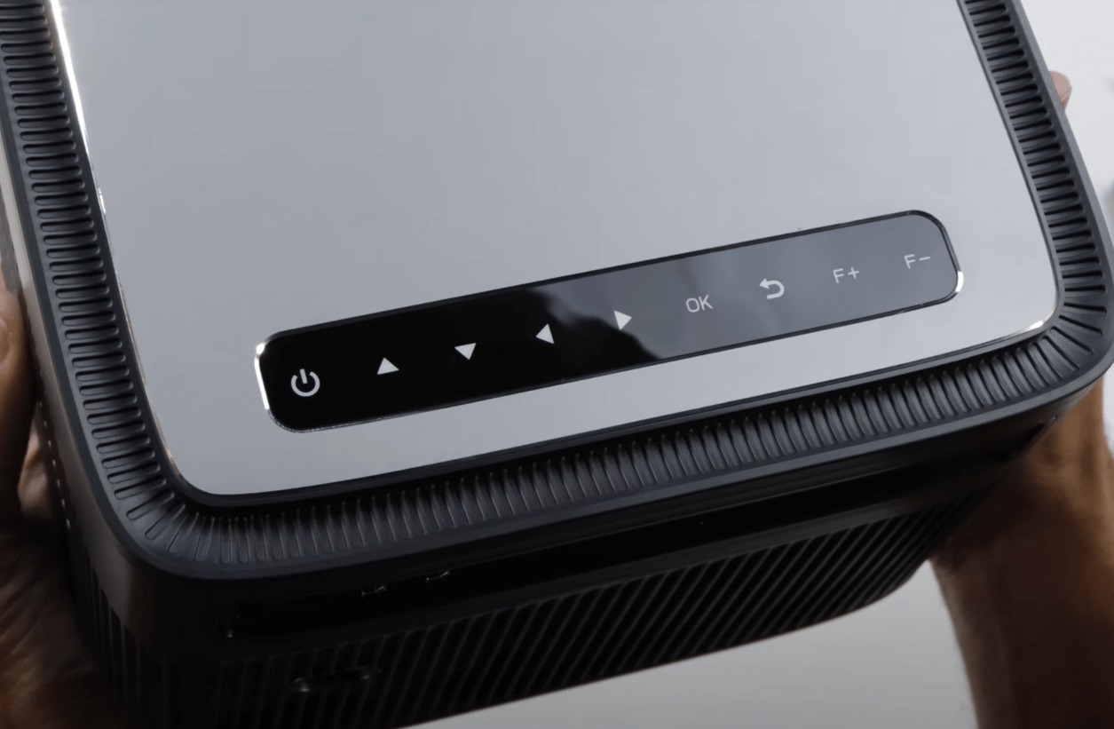 VIZONY Q8 LCD Projector