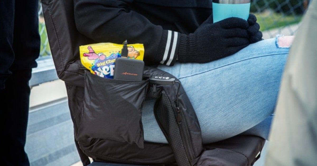 ACELETIQS portable heated stadium cushion