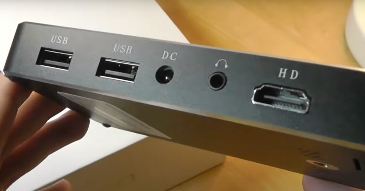 AKASO WT50 pico projector for cookie decorating