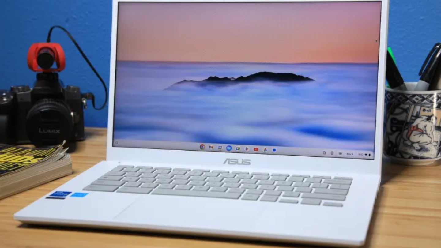 ASUS Chromebook Plus CX34 lightweight laptop for students