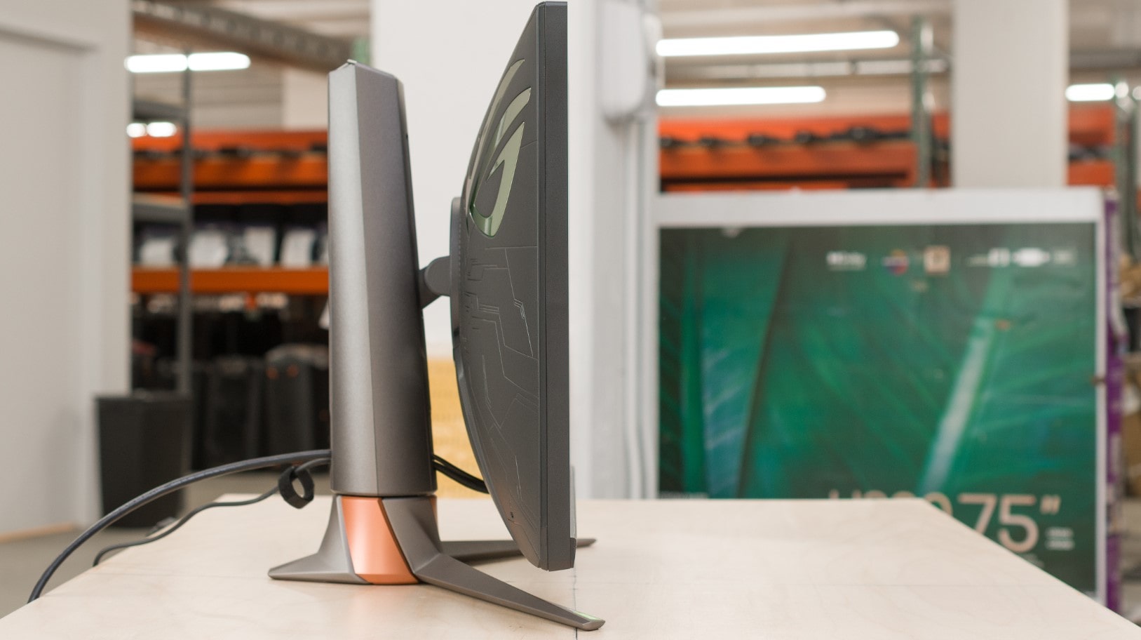 ASUS ROG Swift PG279QM pro gaming monitor