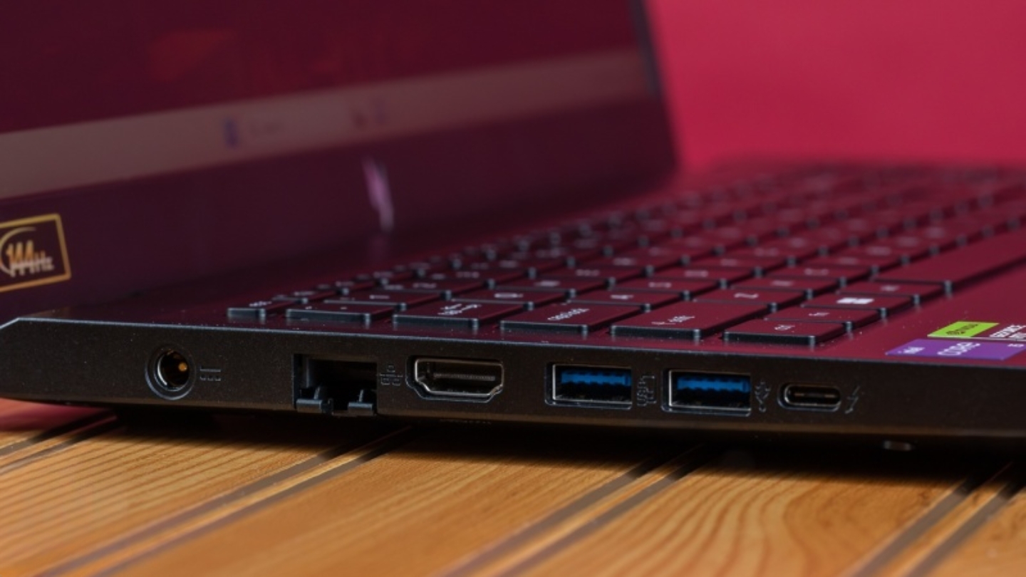 Acer Nitro V ANV15-52 gaming laptop deals under $800