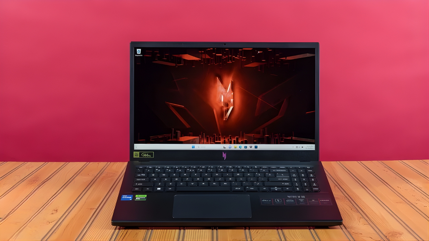 Acer Nitro V ANV15-52 budget gaming laptop under $800