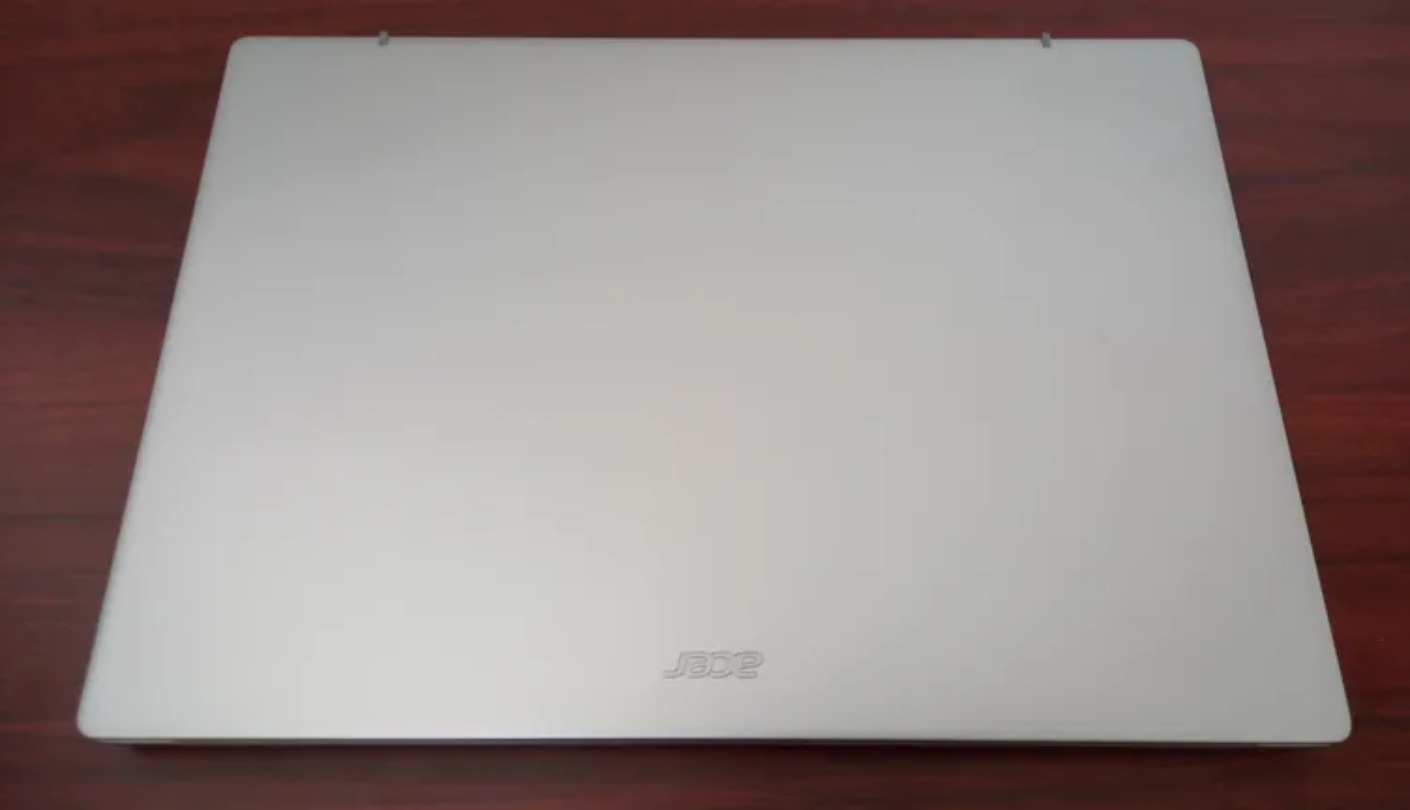 Acer Swift Go 14 thin and light laptop for travelers