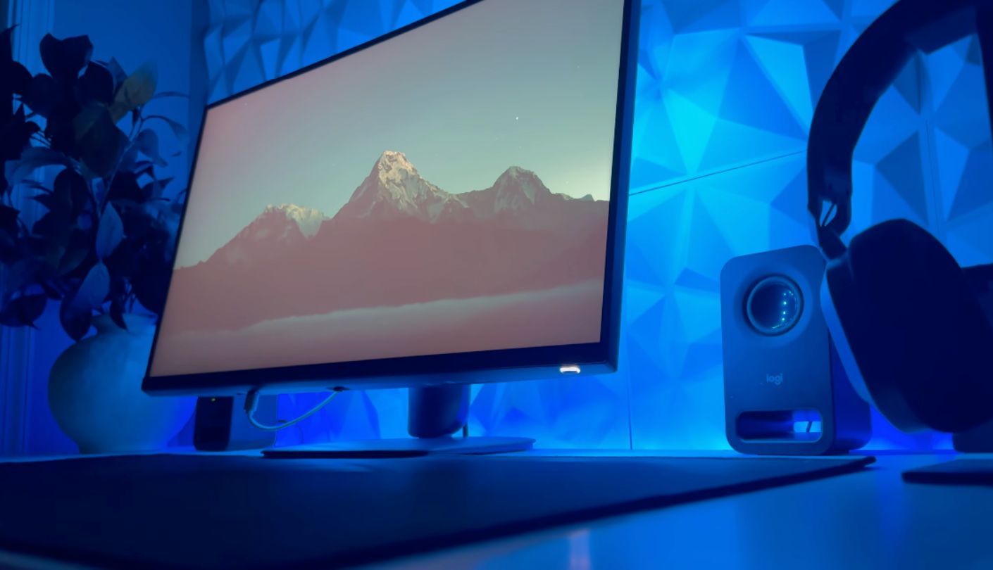Alienware AW2725DM 1080p 144Hz monitor budget