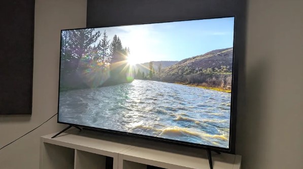 Amazon Fire TV mini-LED bright room