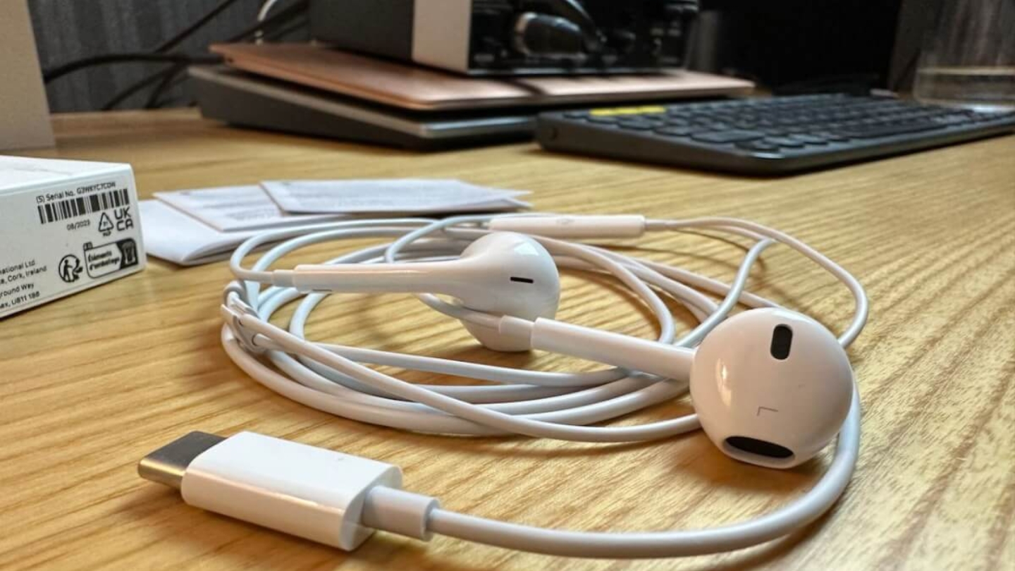 Apple EarPods USB-C earbuds for Android