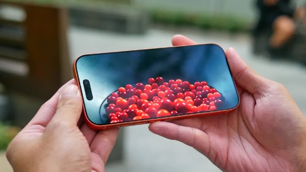 iPhone 17 Pro Max contre Galaxy S25 Ultra