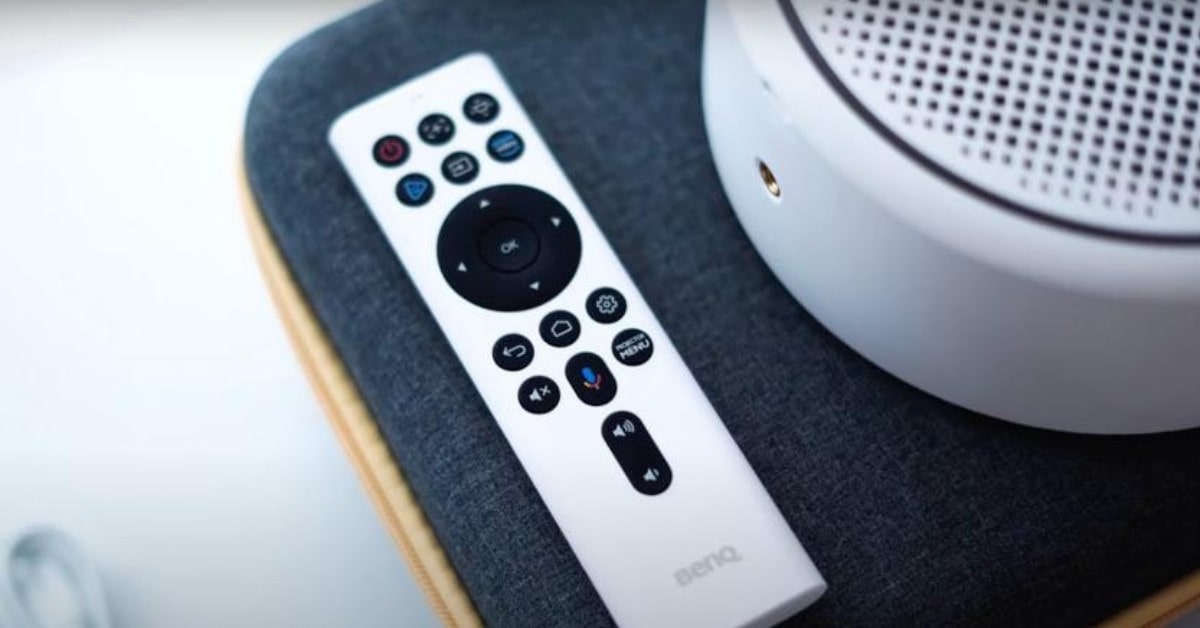 BenQ GV30 small projector for iphone