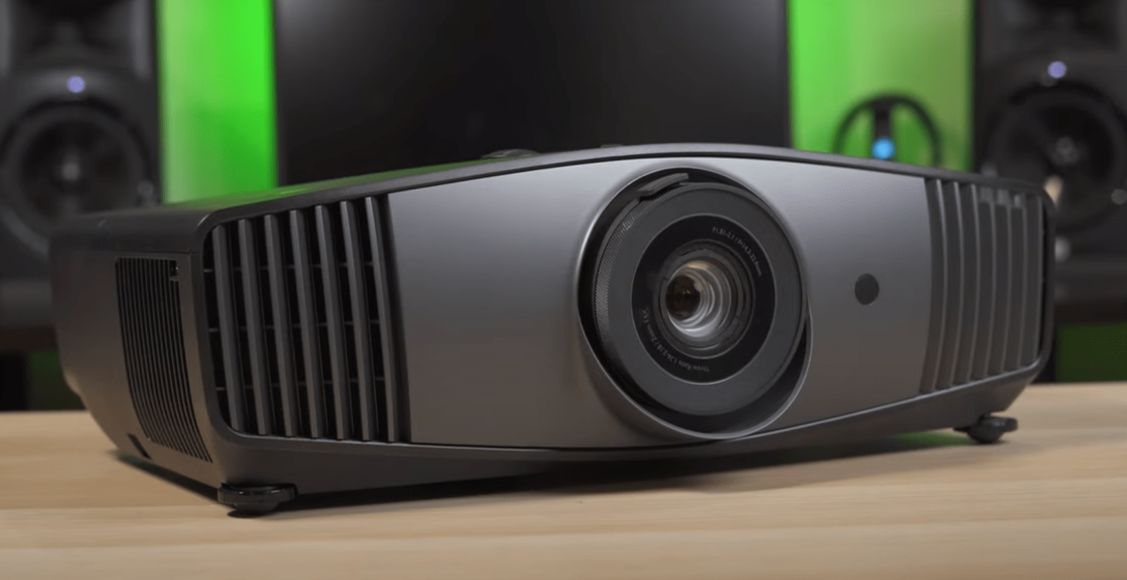 5 Best Projectors for Daylight Viewing in 2024 Projector that Works