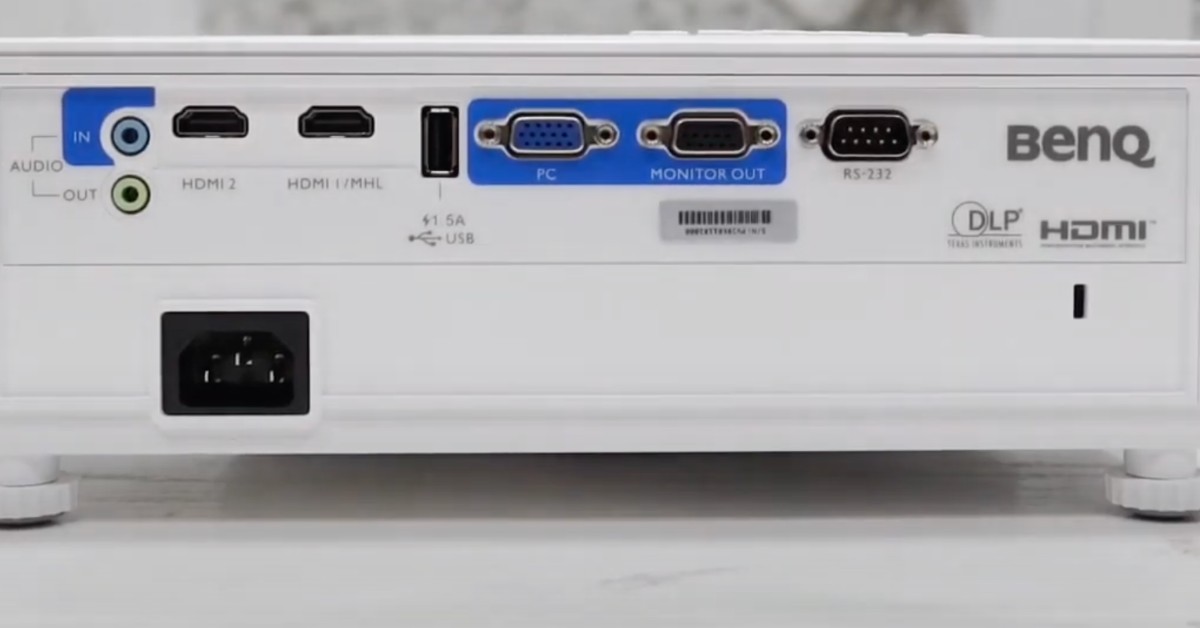 BenQ TH575 projectors under $600