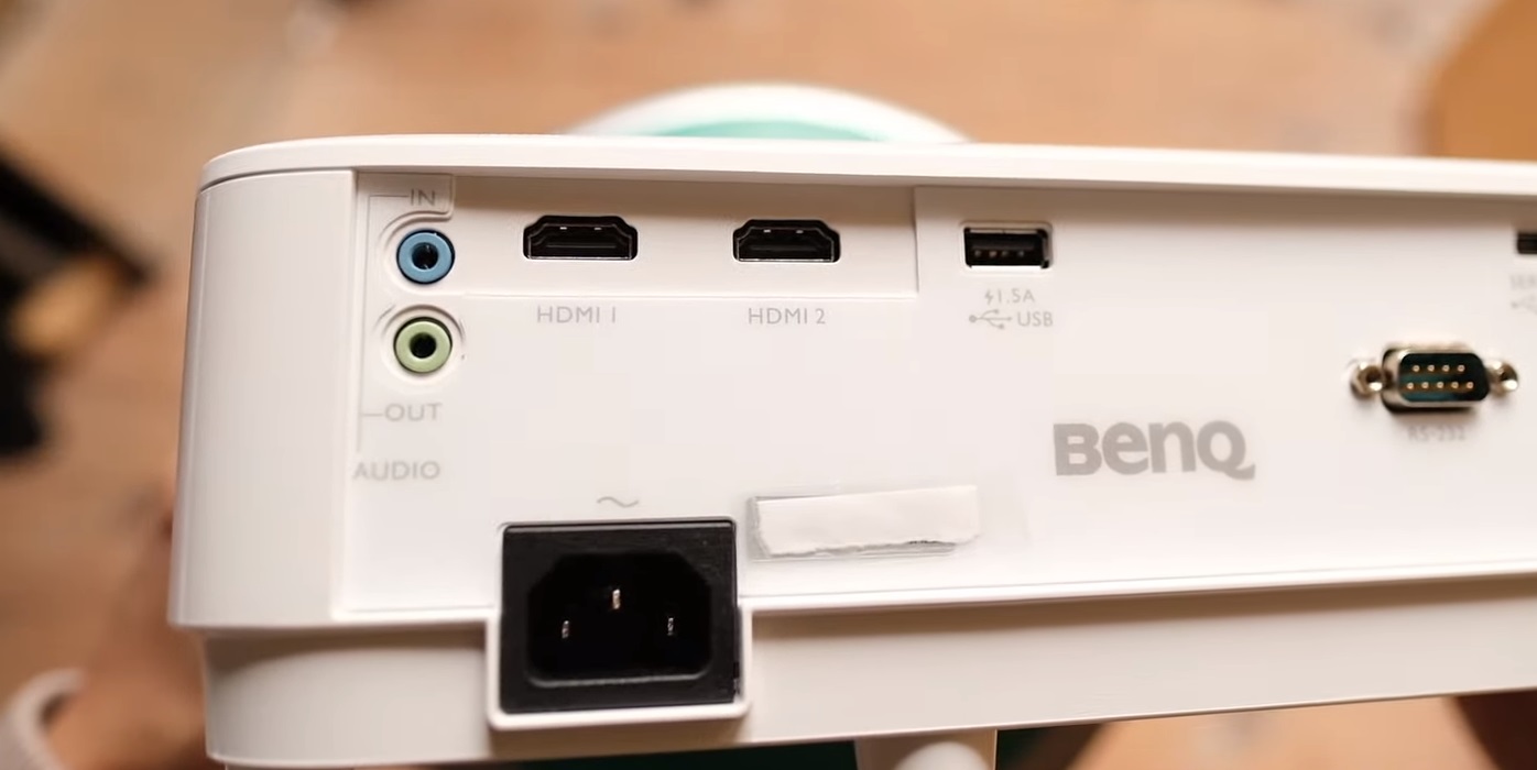 difference between hd146x and th575