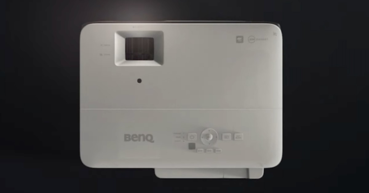 BenQ TK700STi projector for skytrak golf simulator