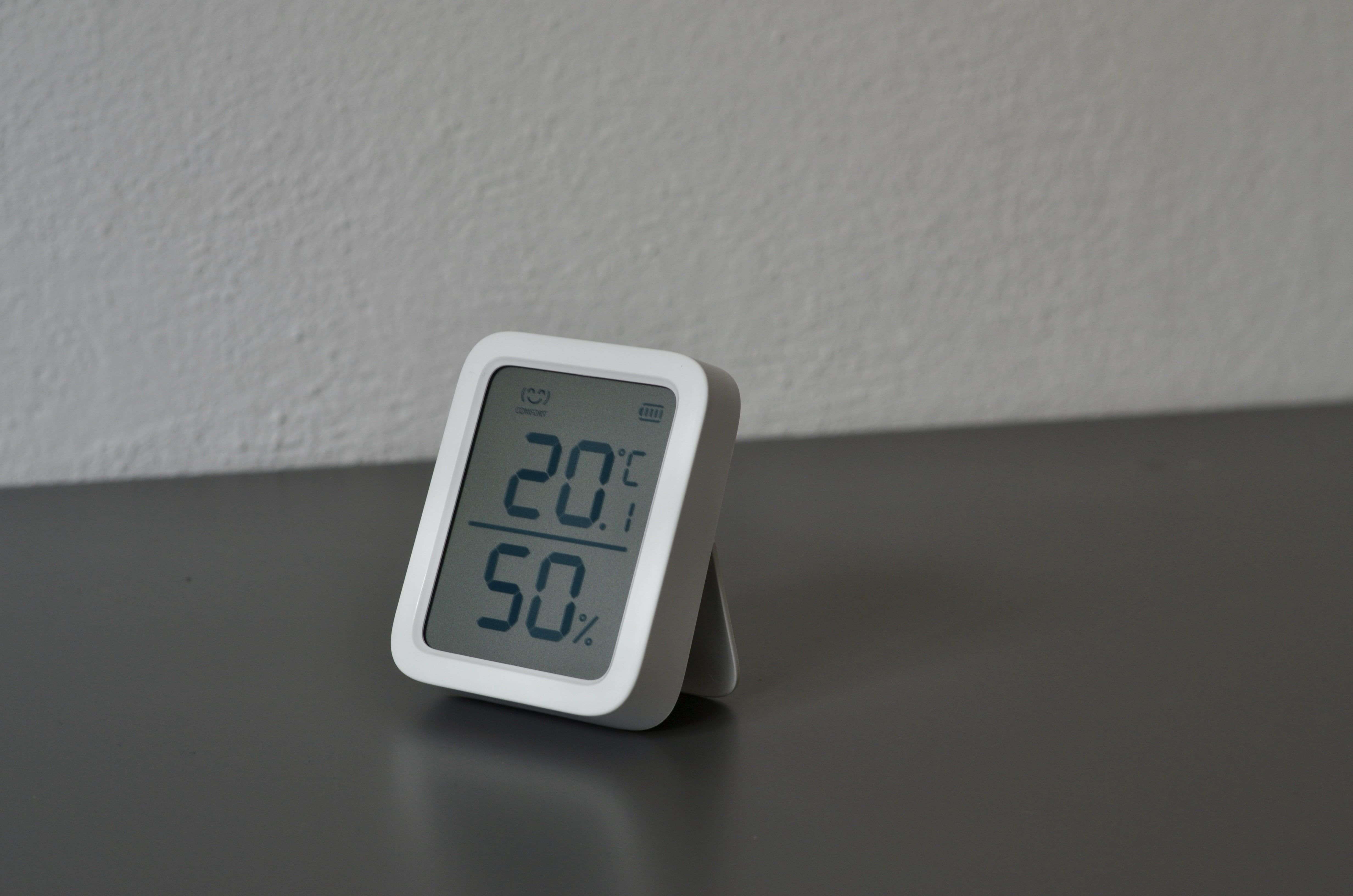 SwitchBot Meter Plus best thermo hygrometer