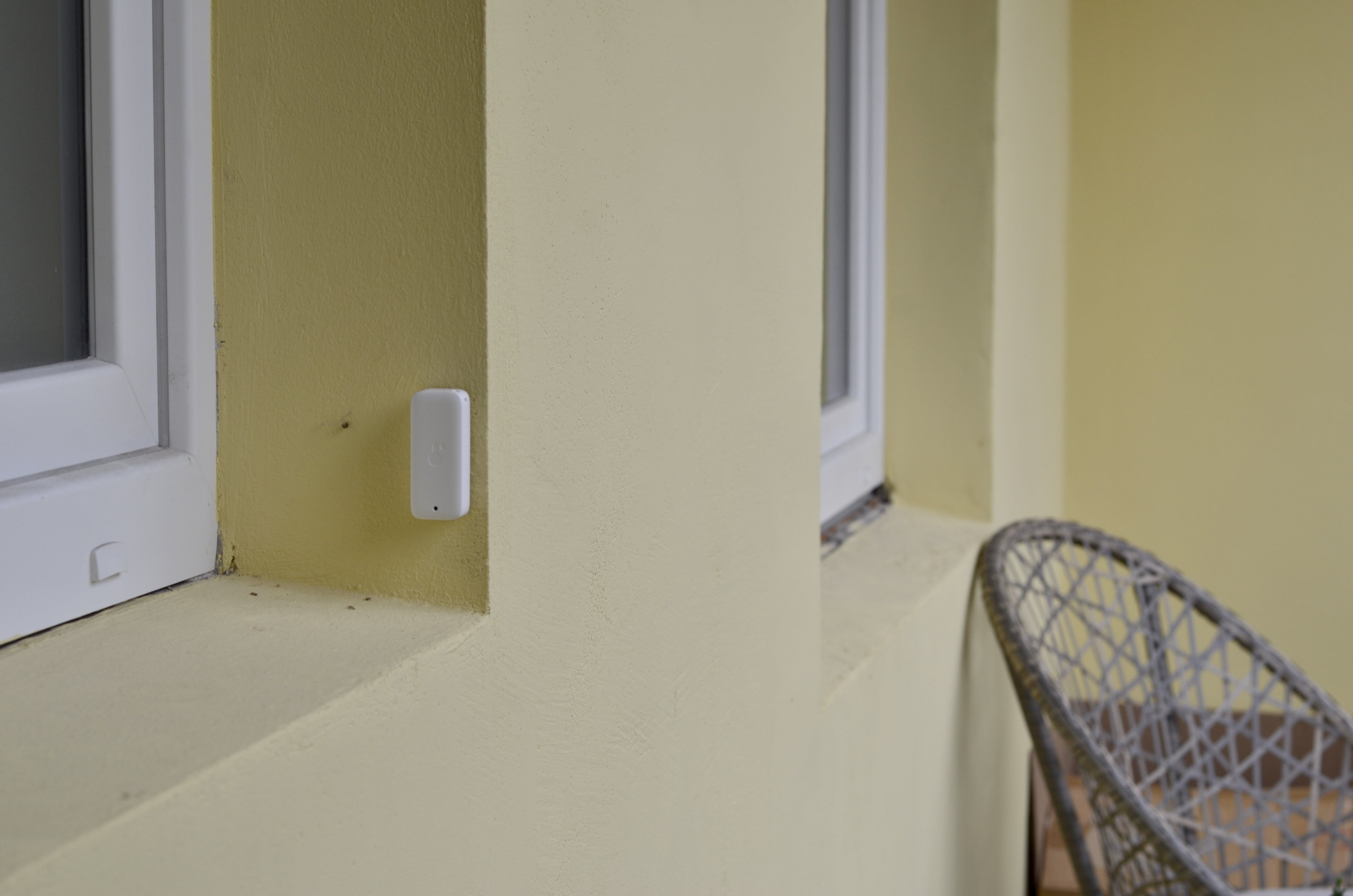 SwitchBot Indoor/Outdoor Meter best thermo hygrometer