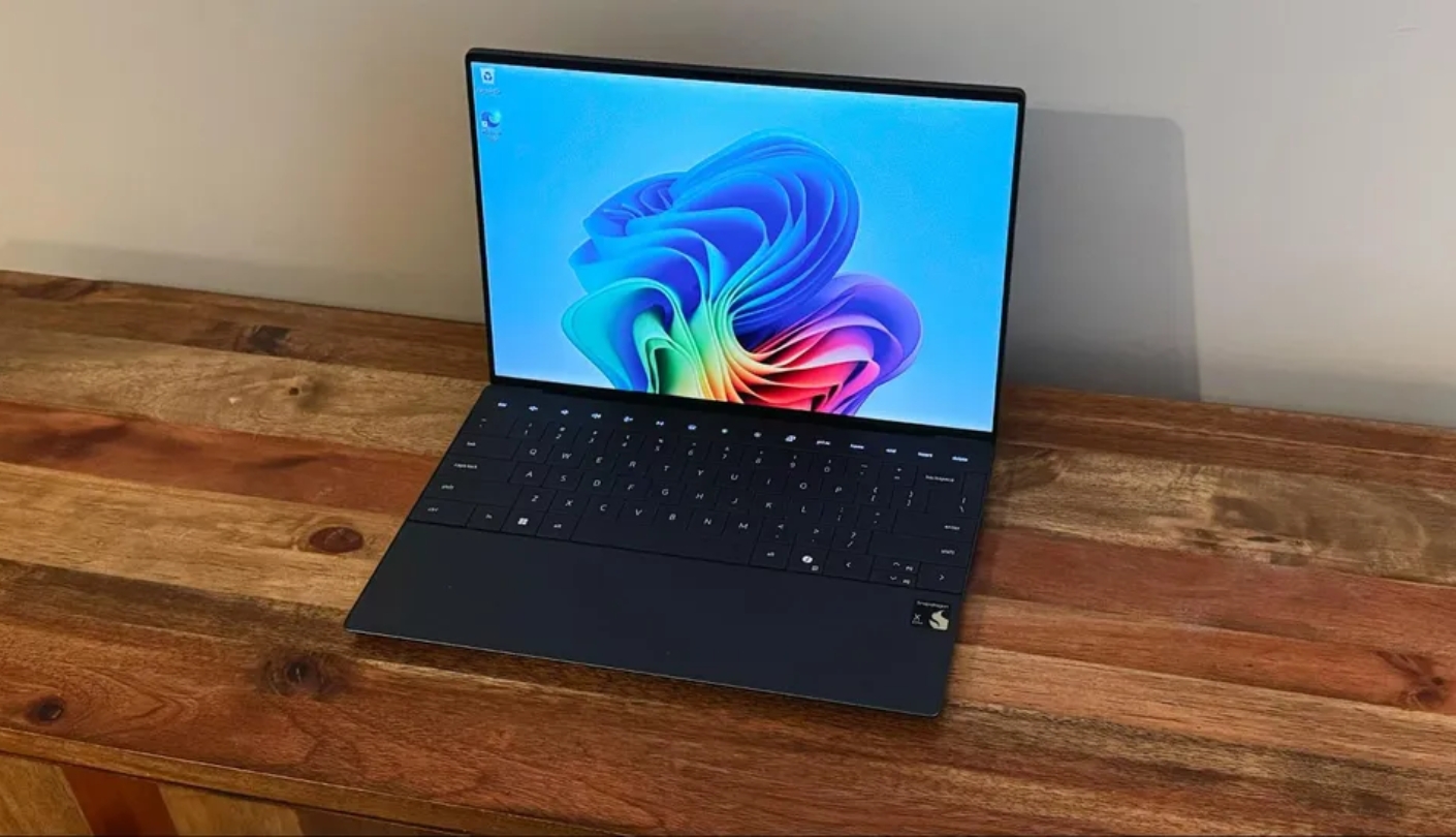 Dell XPS 13 9345 ultrabook with long battery life for travel