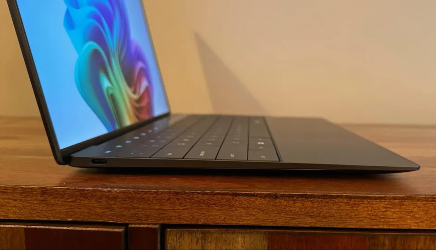 Dell XPS 13 9345 lightweight laptop for travel