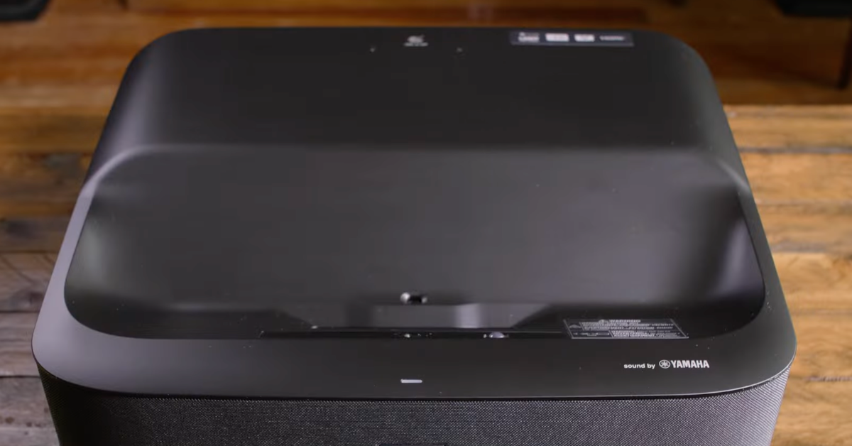 Epson EpiqVision LS300 top ust projectors