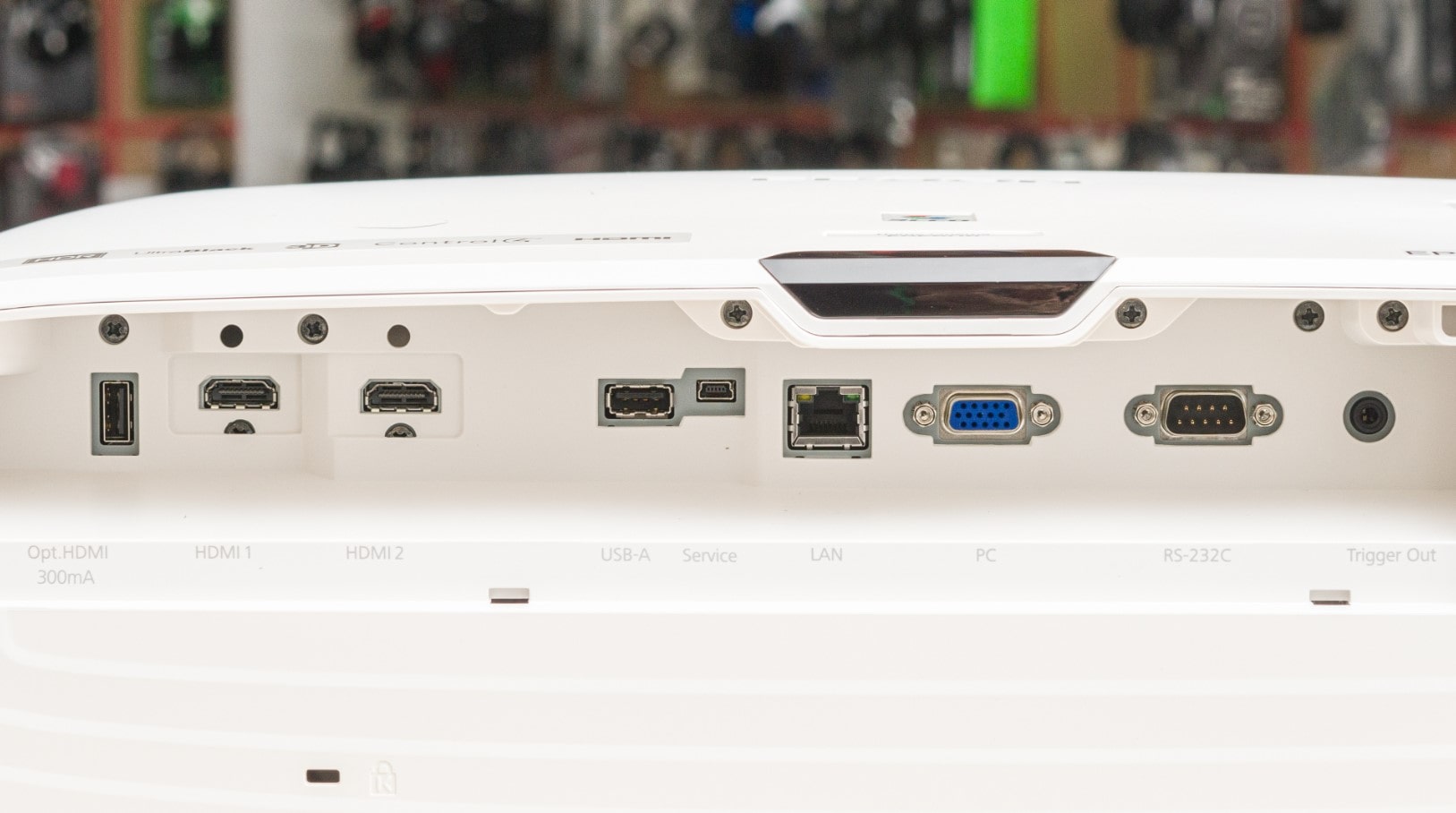 Epson Home Cinema 5050UB vidéoprojecteur moins de 3000 euros