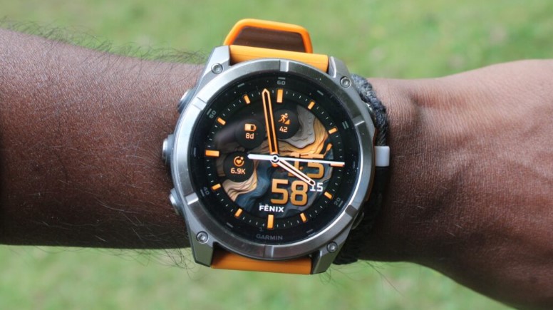 Fenix 8 vs Forerunner 965