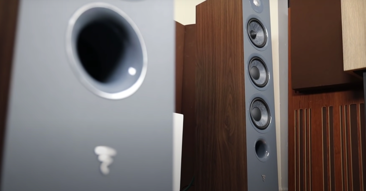 Focal Chora 826 Floor Standing high efficiency speakers (Pair)