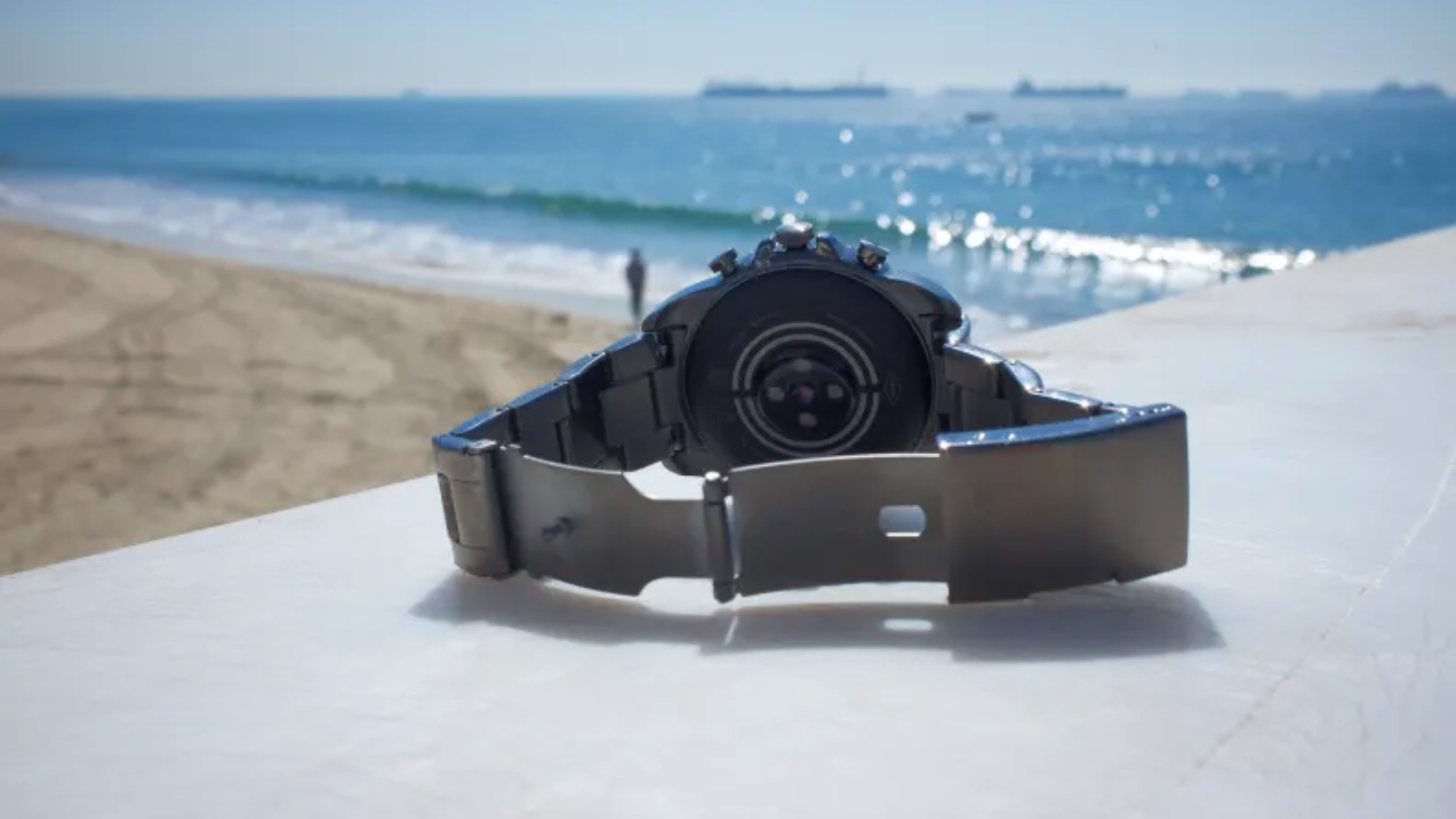 Fossil Mens Gen 6 budget GPS running watch