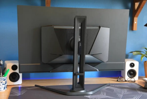 GIGABYTE AORUS FO32U2 QD-OLED gaming monitor