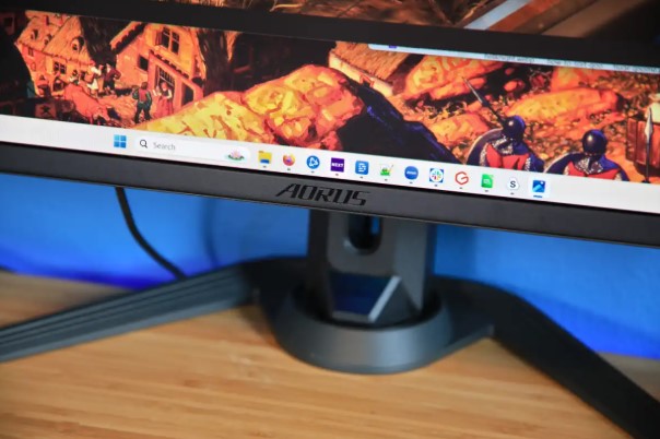 GIGABYTE AORUS FO32U2 QD-OLED monitor