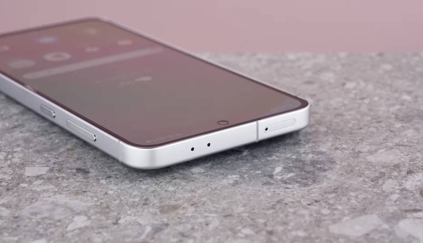 Samsung Galaxy S24 FE photography phone mid-range