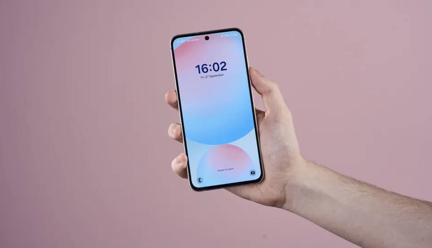 Samsung Galaxy S24 FE affordable smartphone with best camera