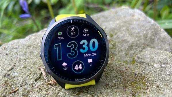 Forerunner 965 vs Fenix 8