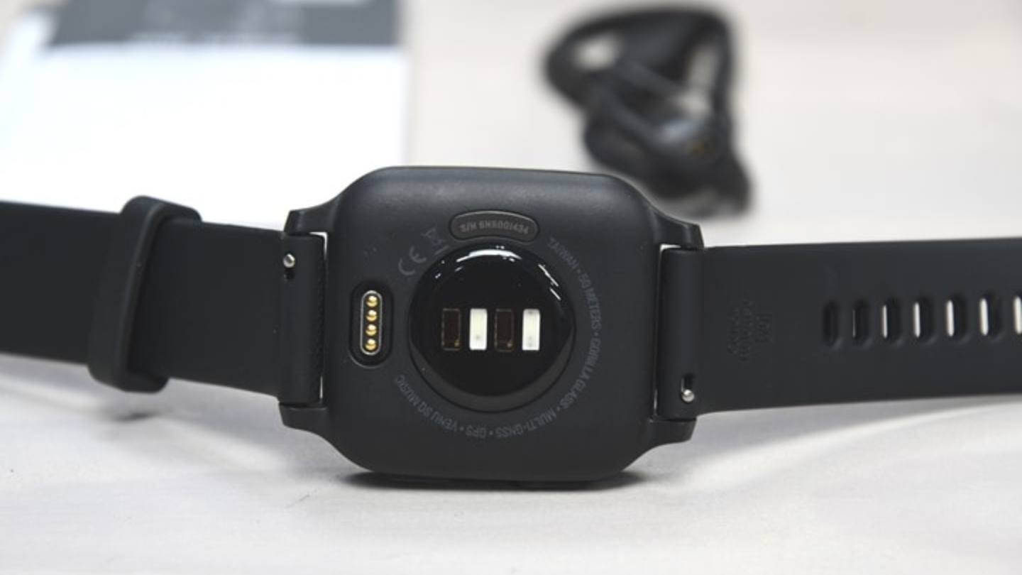 Garmin Venu Sq inexpensive smartwatch with GPS navigation