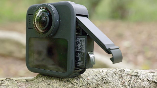 X5 vs MAX 2 comparison