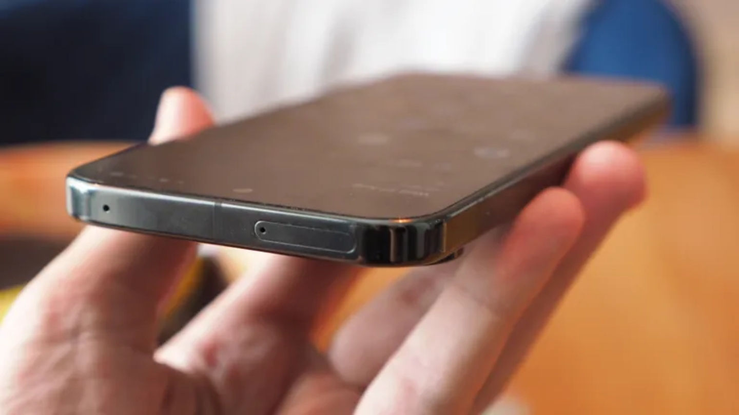 Google Pixel 10 Pro Android alternative to iPhone