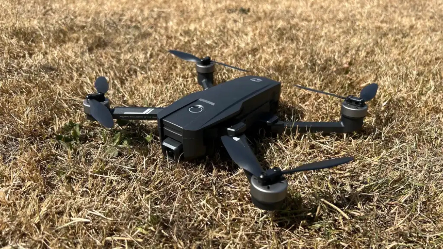 Holy Stone HS720E cheap drone for vacation photos