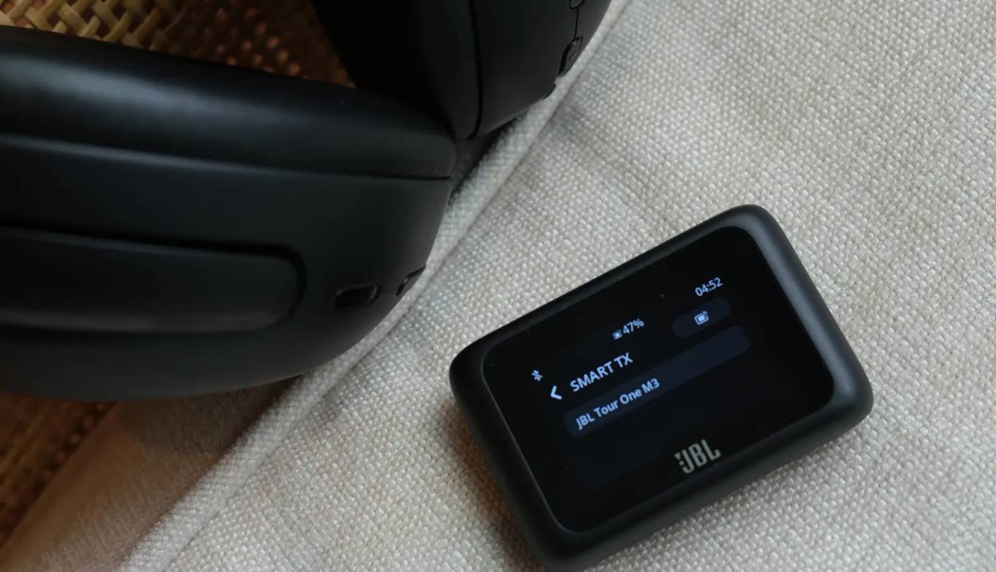 JBL Tour One M3 Smart Tx noise canceling headphones for travel