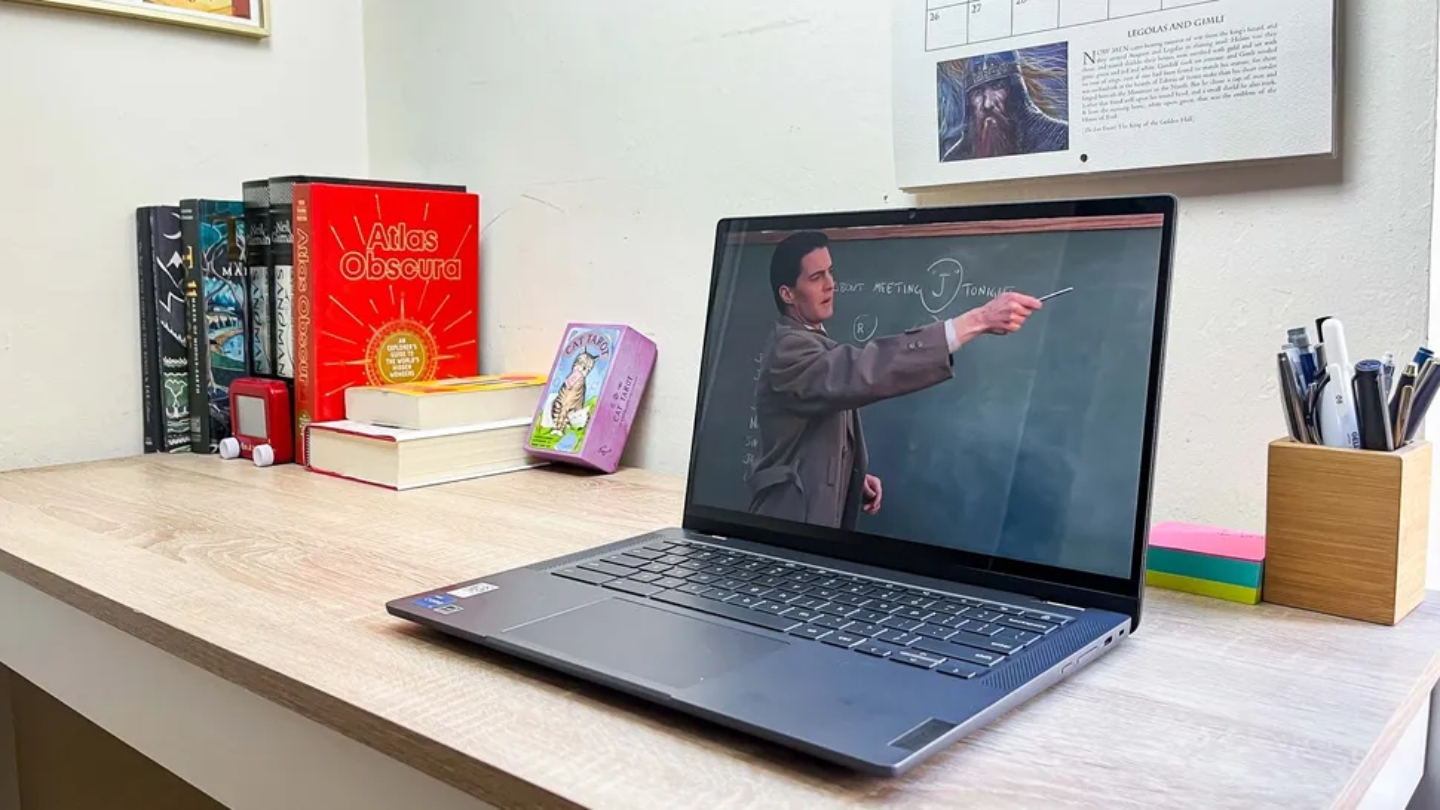 Lenovo IdeaPad Flex 5i Chromebook for college students