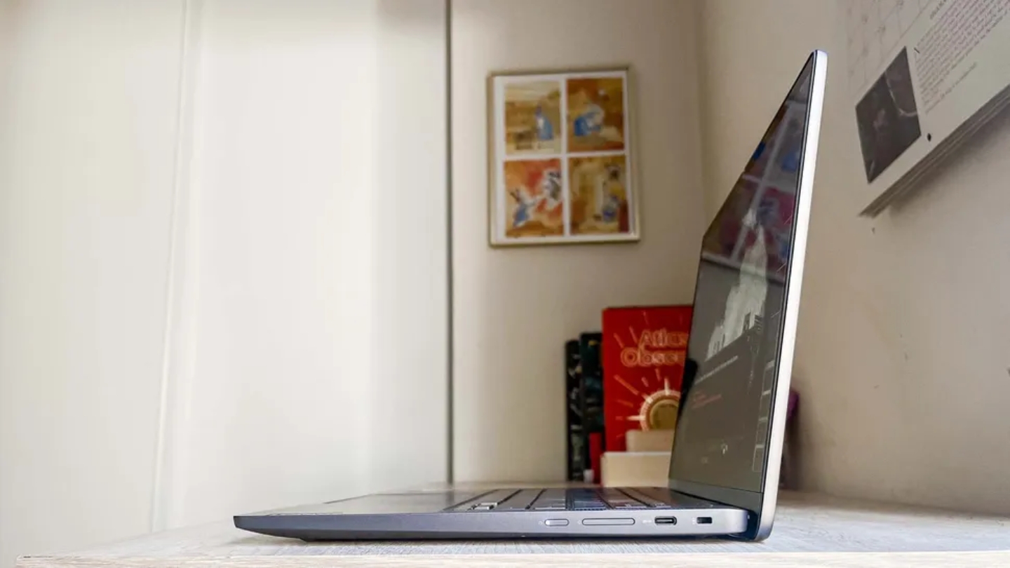 Lenovo IdeaPad Flex 5i Chromebook for university students
