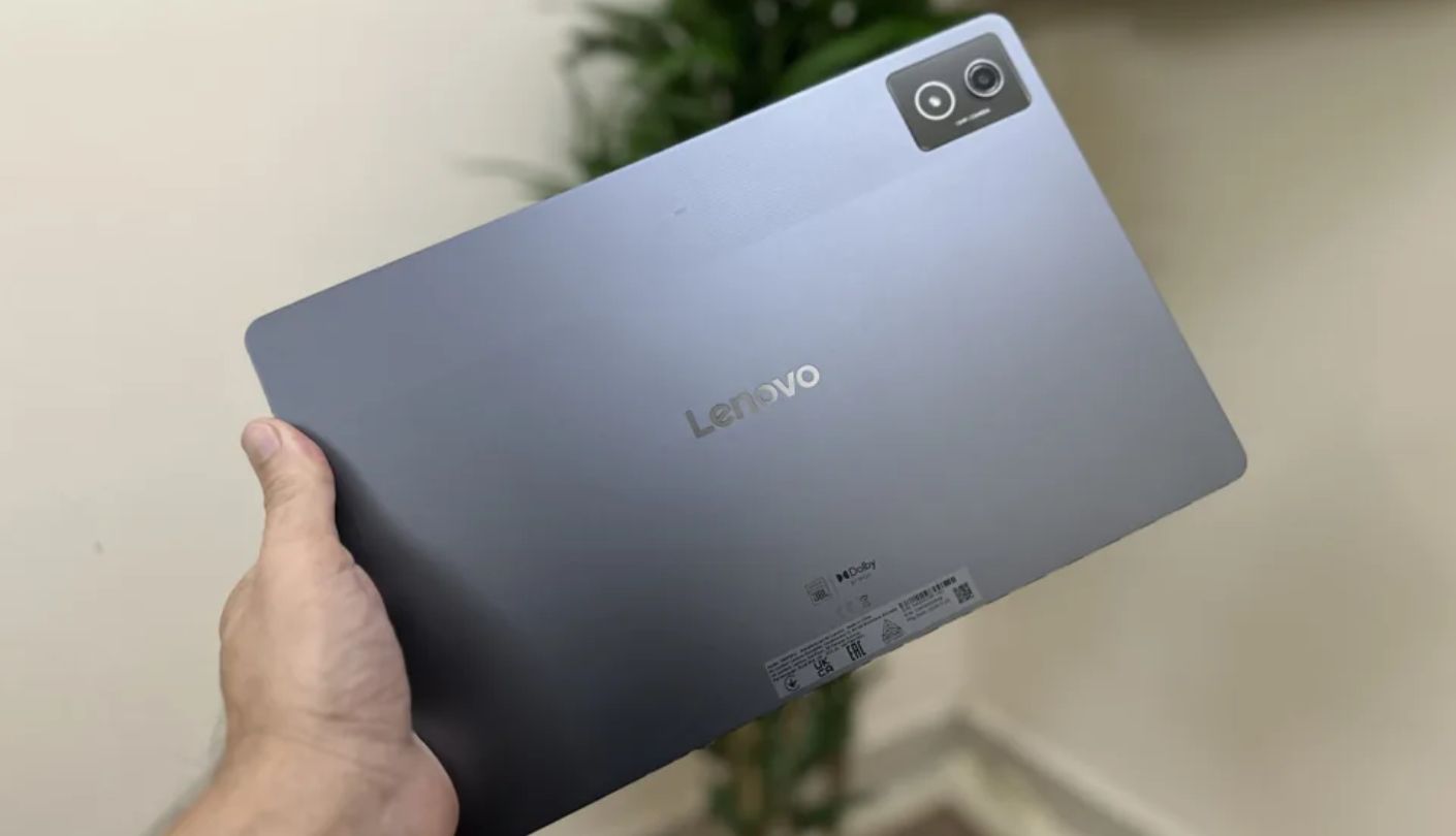 Lenovo Idea Tab Pro tablet for sheet music