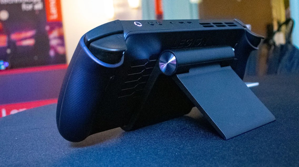 Lenovo Legion Go S (SteamOS) portable gaming computer