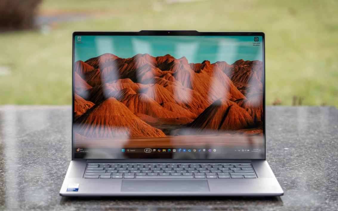 Lenovo Slim7i vs Apple MacBook Air M4