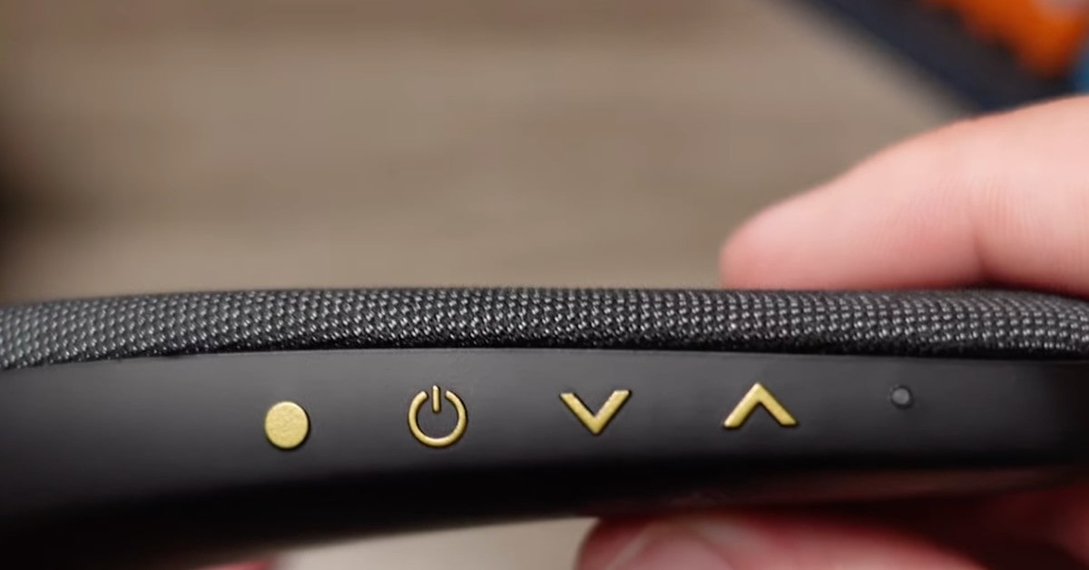 Monster Boomerang neck speakers