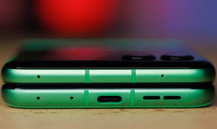 Téléphone à clapet Motorola Razr 2025