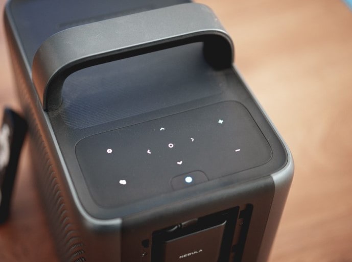 NEBULA Cosmos Laser videoprojecteur moins de 3000 euros