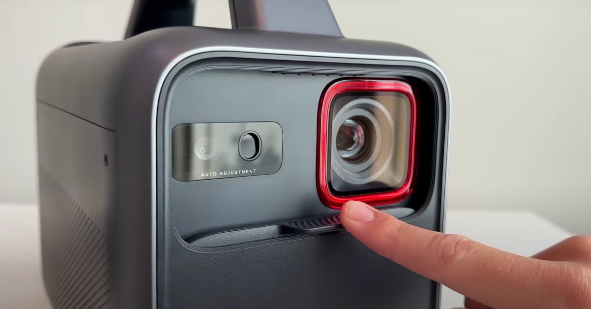 NEBULA Mars 3 backyard movie projectors