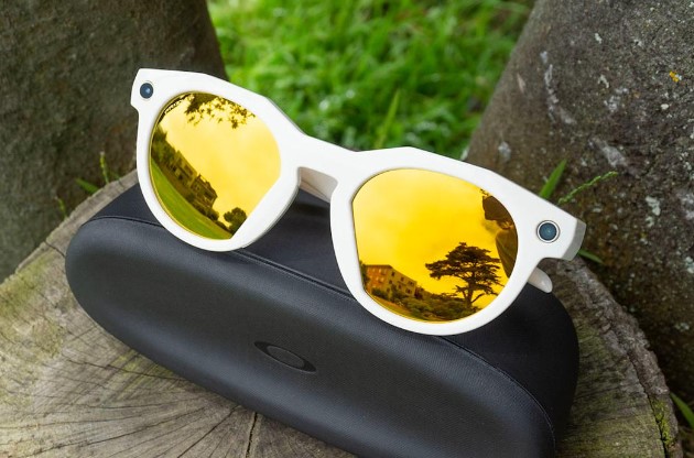 Oakley Meta HSTN AI smart glasses